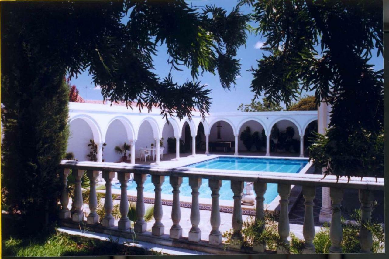 Villa Del Manzano Villanueva del Ariscal Ngoại thất bức ảnh