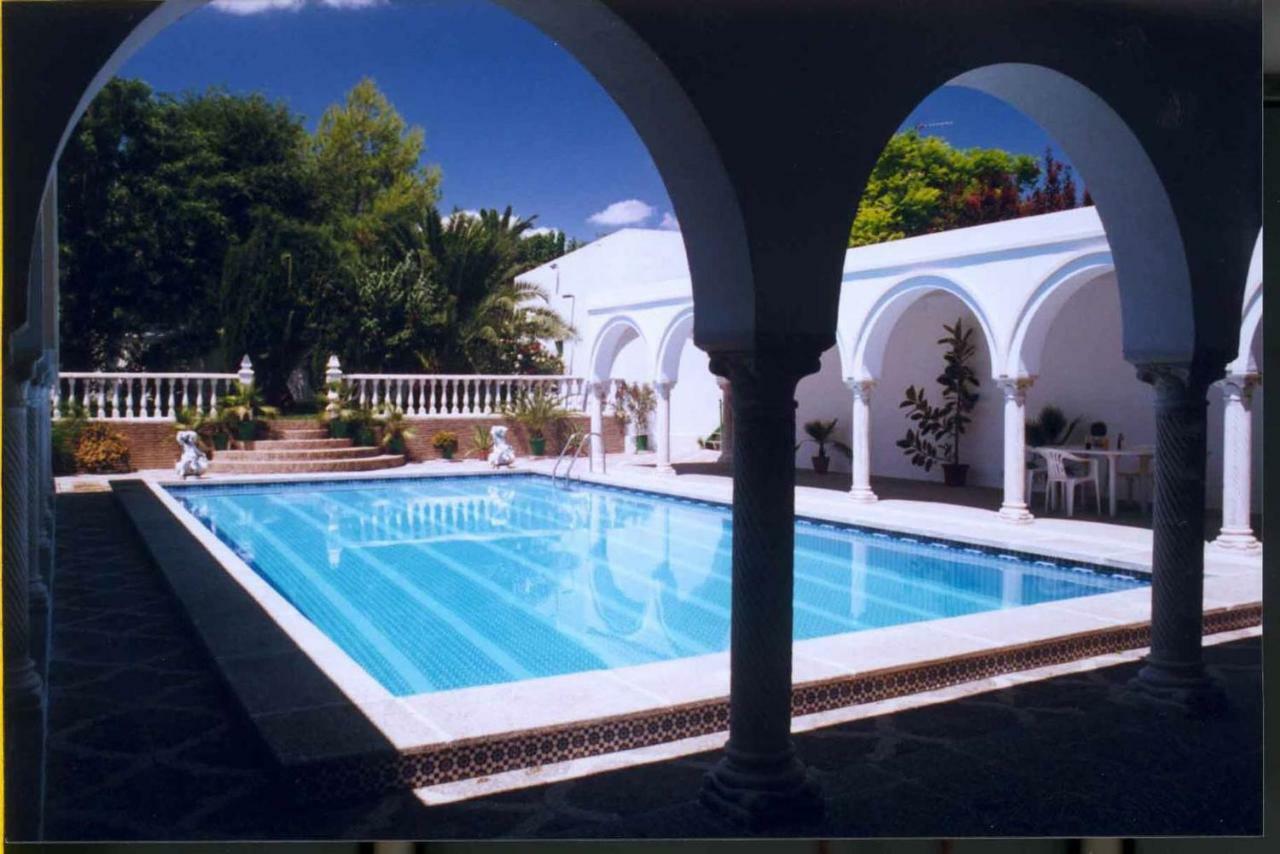 Villa Del Manzano Villanueva del Ariscal Ngoại thất bức ảnh