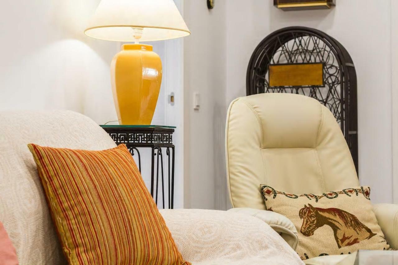 Villa Del Manzano Villanueva del Ariscal Ngoại thất bức ảnh