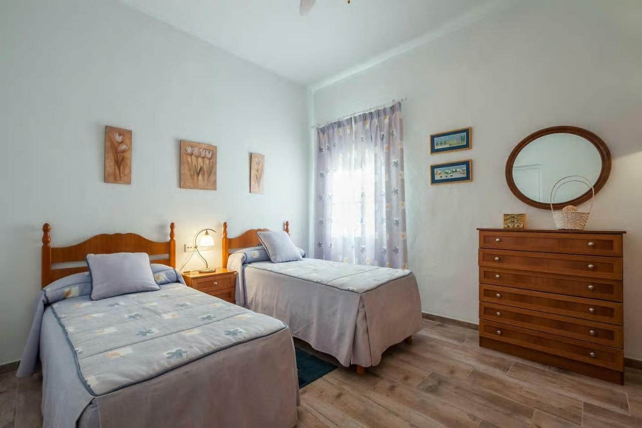Villa Del Manzano Villanueva del Ariscal Ngoại thất bức ảnh